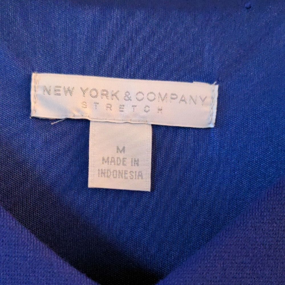 New York & Company Blue Ruched mini Dress - Picture 3 of 12